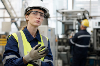 Équipements de protection individuelle : avancées récentes et paradoxes en milieu professionnel