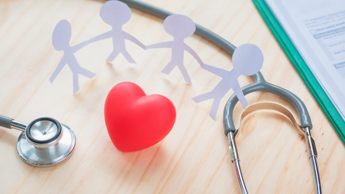 Souscrire une mutuelle santé à Paris : bien choisir sa couverture santé pour protéger son budget
